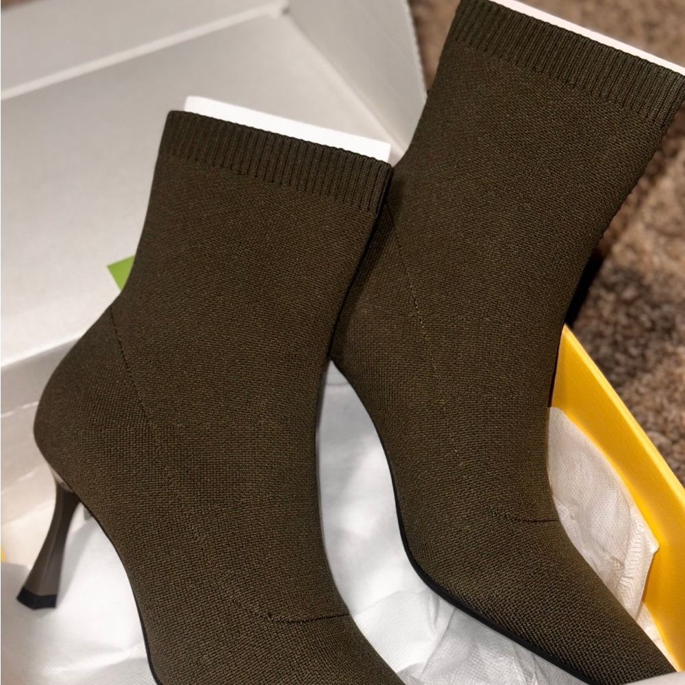 Cosy Island Olive Green Women's Ankle Boots